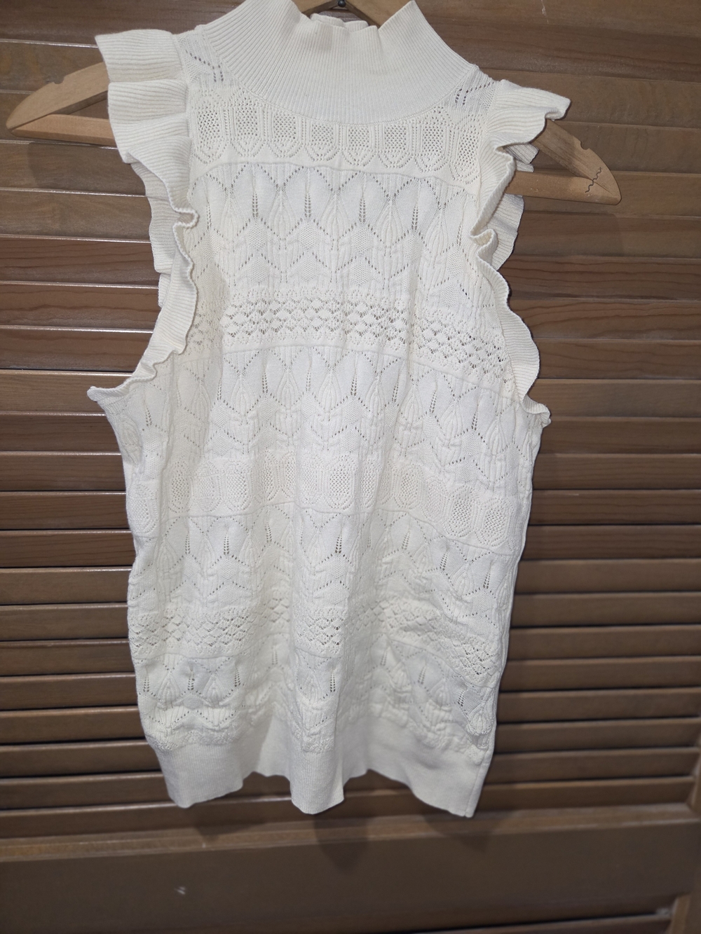 Who What Wear Sweater Knit Sleeveless Top Flutter Whimsical Cream Ivory Sz S - Picture 2 of 8